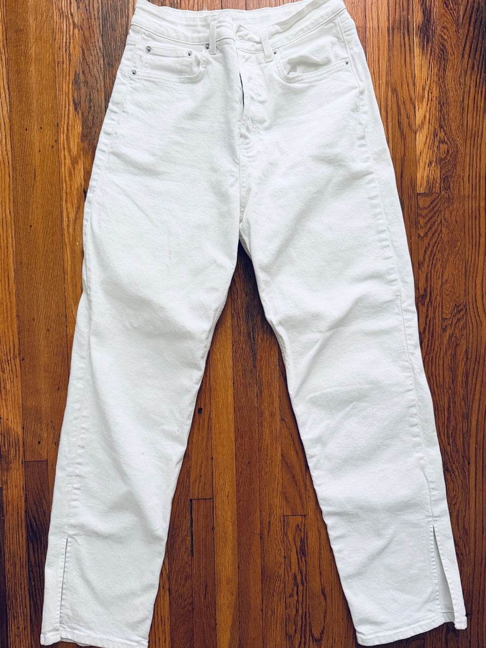 H&M Divided White High-Waist Split Ankle Straight Leg Jeans